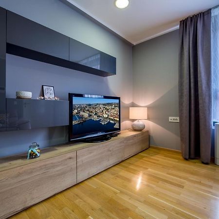 Apartamento Apartman Elena Rijeka Exterior foto